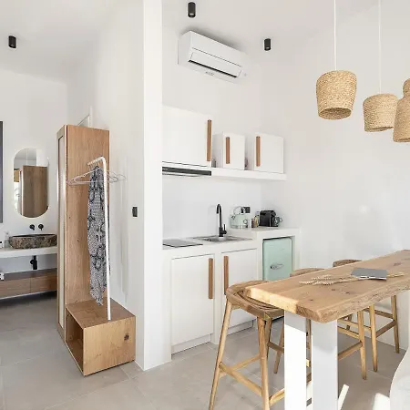 Athina Milos * آداماس