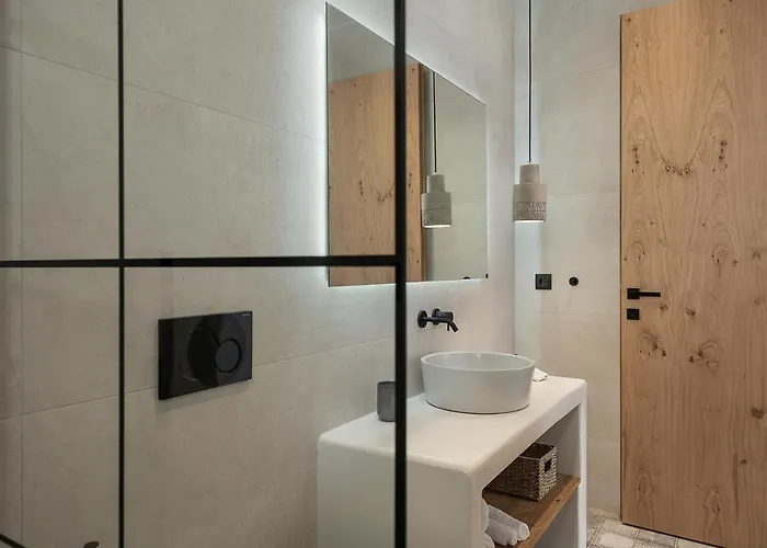 Athina Milos Apartman Adámasz