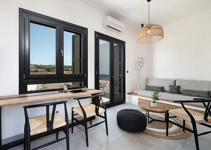 Athina Milos Apartman *