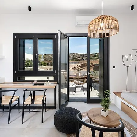 Athina Milos Adamantas (Milos)