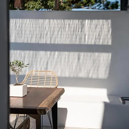 Athina Milos Apartment *